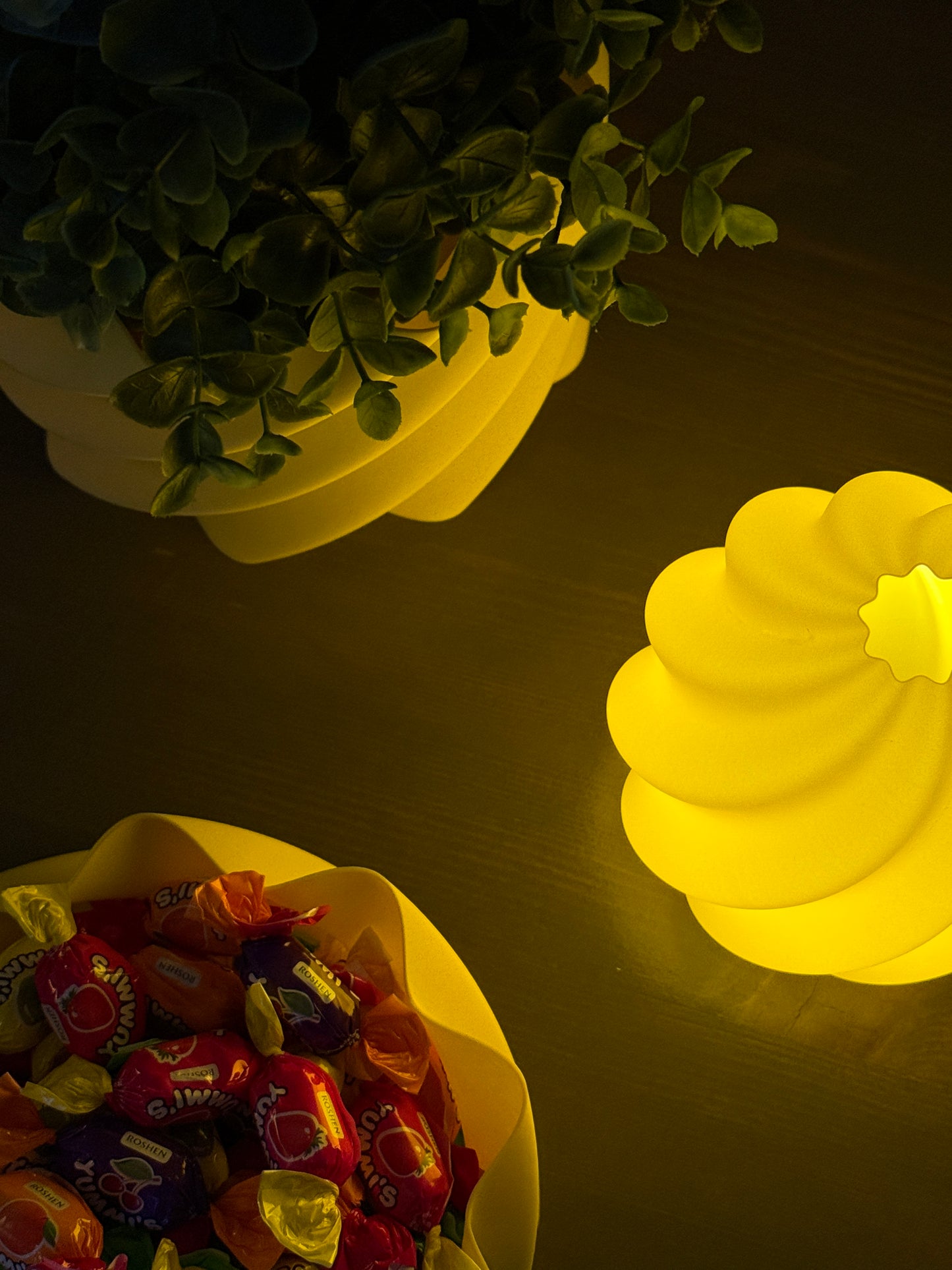 PureDesigns WAVY Lysegg - LED